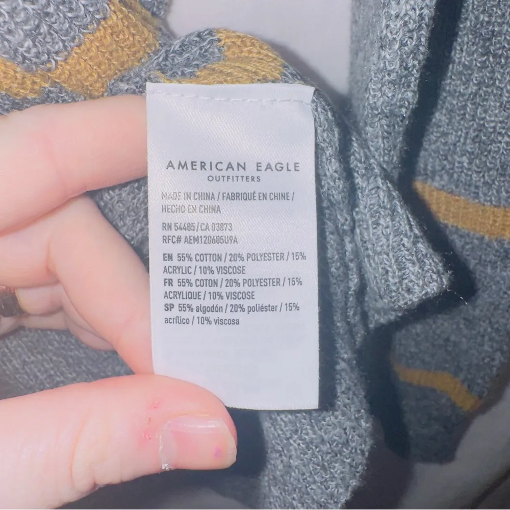 American Eagle Gray Striped Long Sleeve Knit Jegging Fit Hi Low Sweater size SM - Image 6