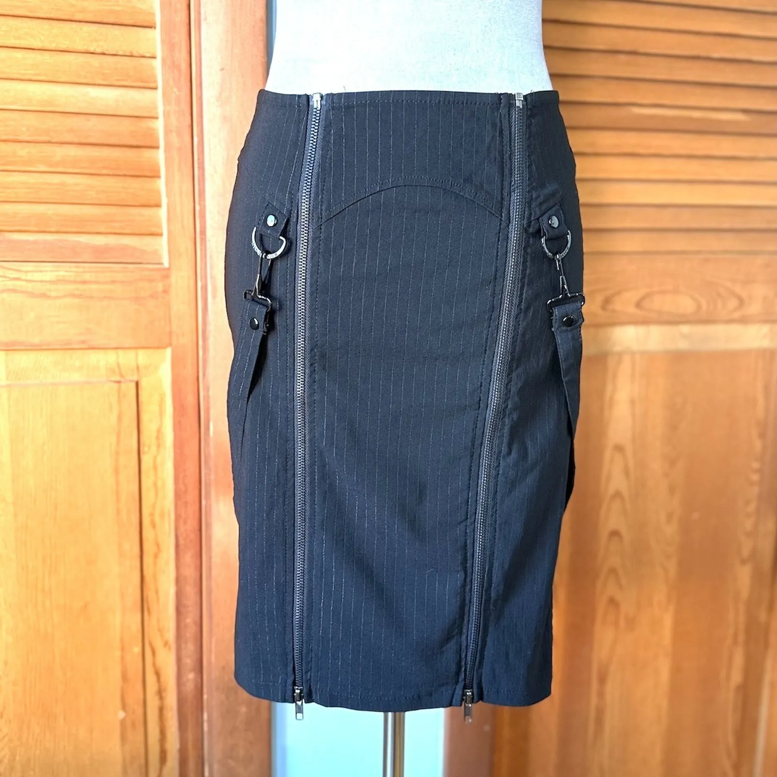 Vintage Lip Service Gangsta Pranksta Goth Punk Lock Bondage Strap Skirt M - Image 3