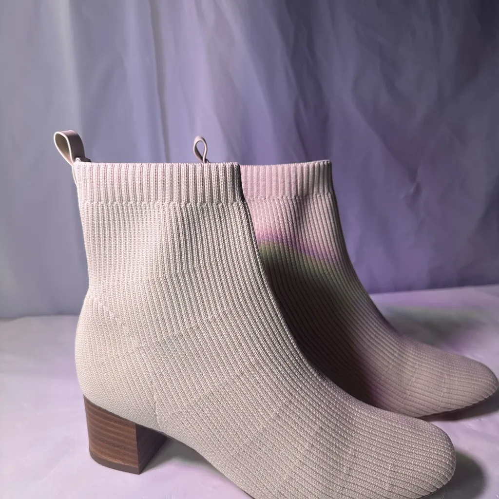 Joie  Cream Ribbed Ankle Booties - Image 4
