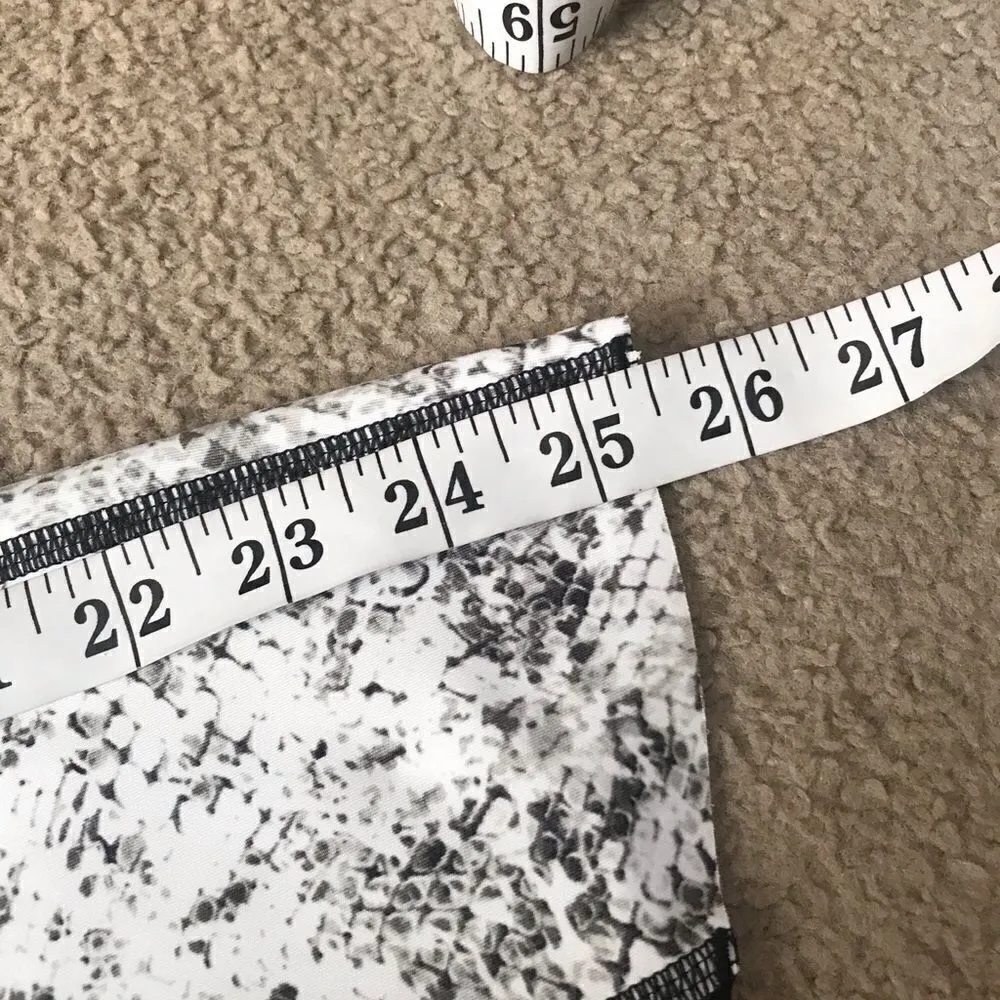 Ideology Athletic pants size large snake print - Image 10