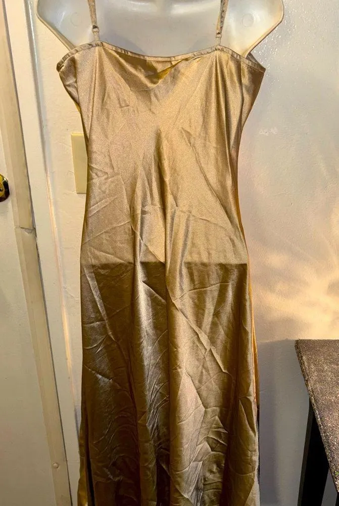 NEWPORT NEWS Gold satin long beaded sequins Slip nightgown lingerie NWTS size 6 - Image 3