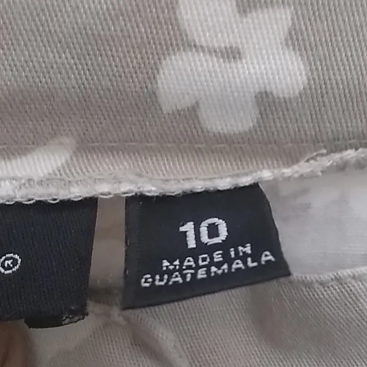 FINAL MARKDOWN Briggs capris 10 - Image 10