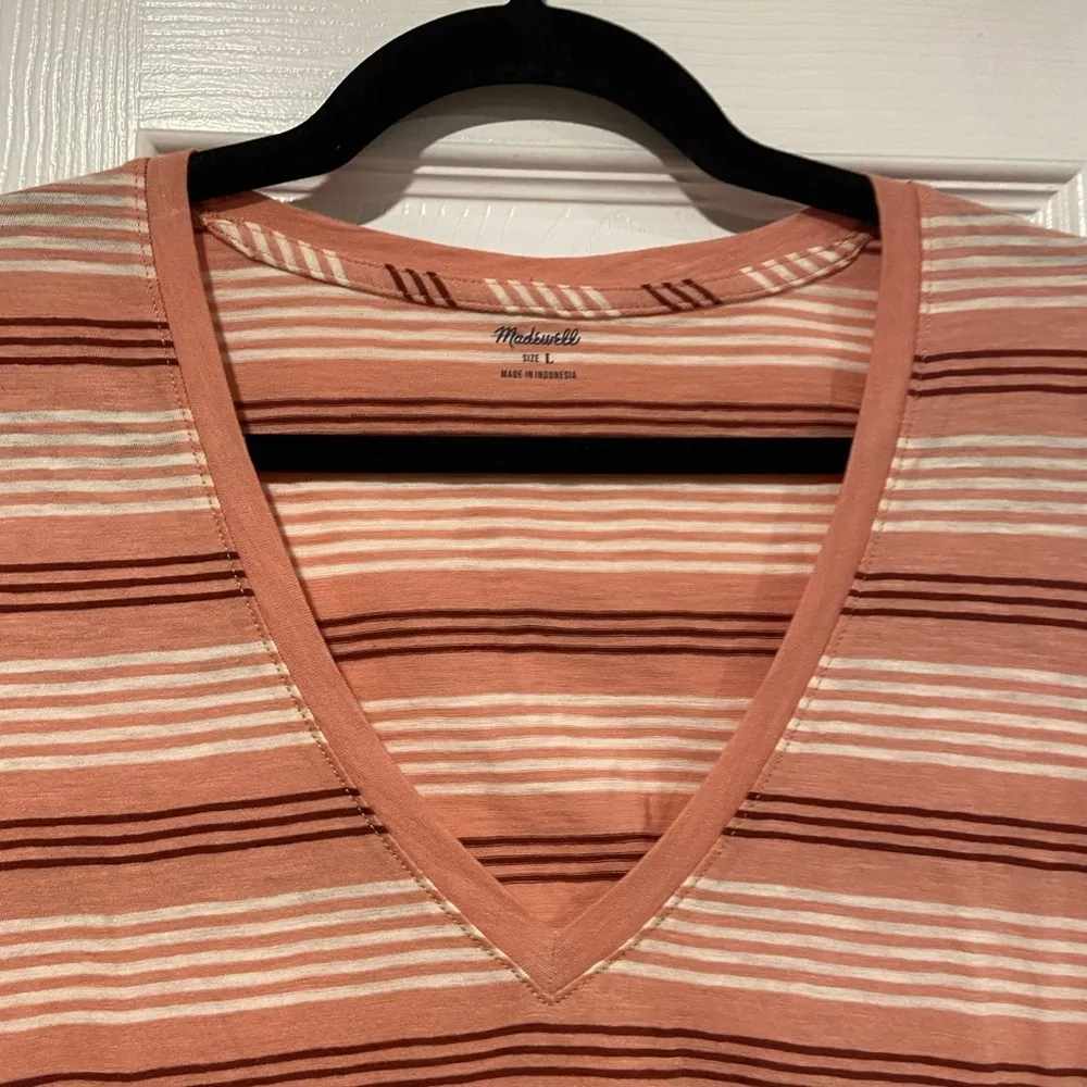 NWOT Madewell Size L Burgundy Pink Striped V Neck Short Sleeve Cotton Tee Shirt - Image 4