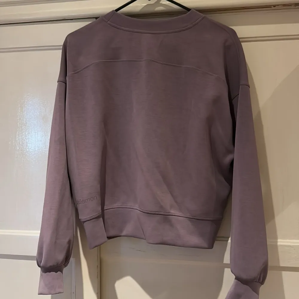 Lululemon  Soft Stream Crew - Image 3