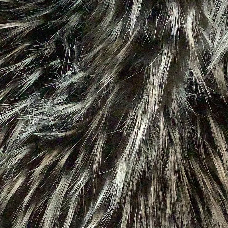 Elegant Black and Gray Faux Fur Scarf Preloved - Image 5