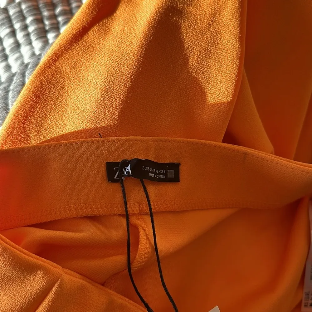 NWT ZARA Pants with side vents Orange 7901/16 Small Blogger Fav - Image 6