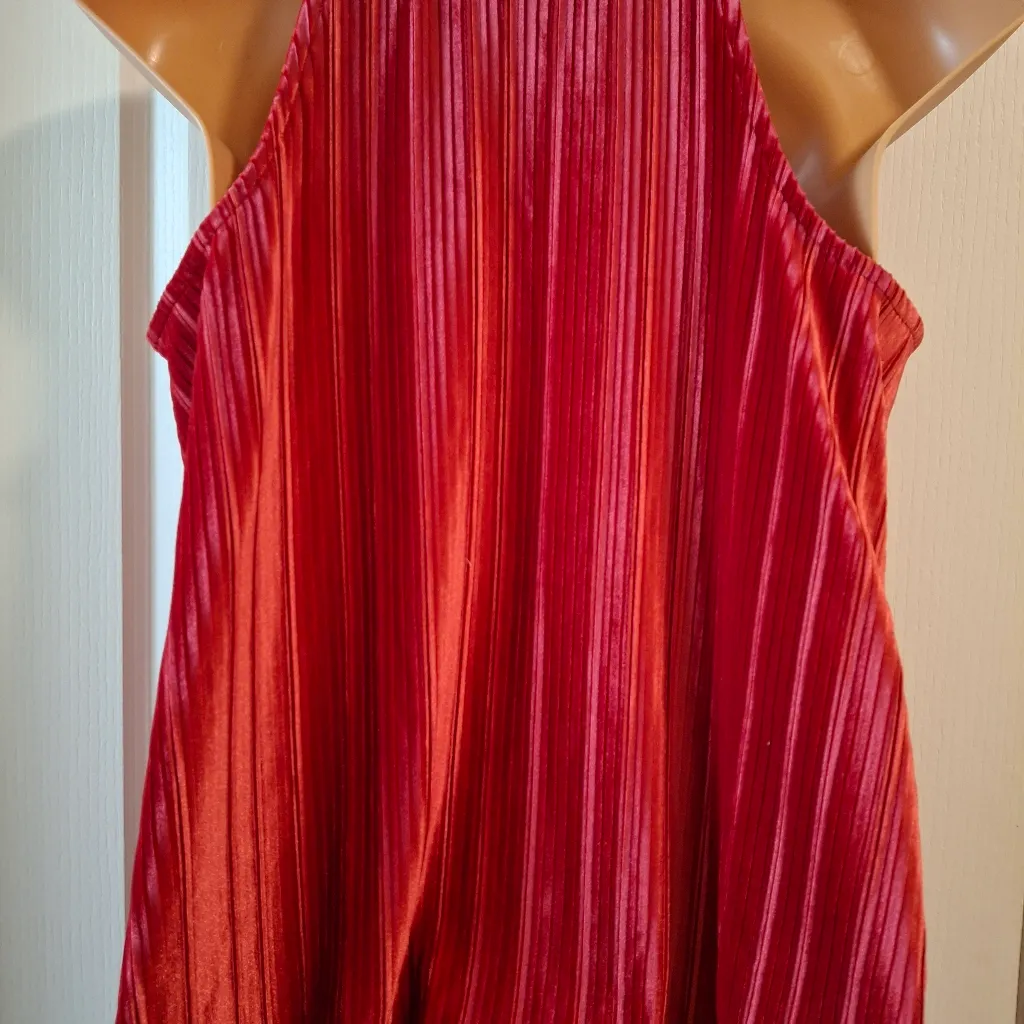 Torrid Sz 1 Elegant Red Pleated Halter Top - Image 10