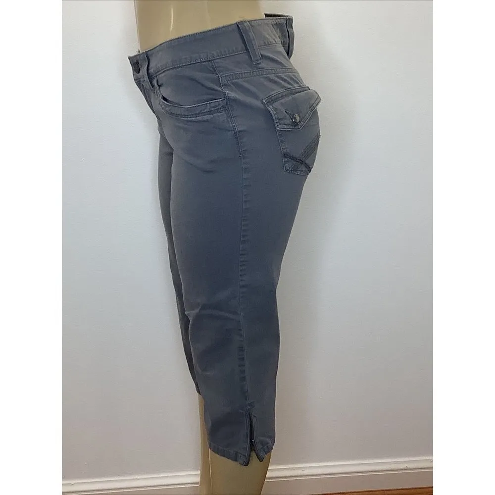 Sonoma Size 4 Modern Fit Grey Jean Capri W/Zippers On Bottom Of Legs. Preloved - Image 4