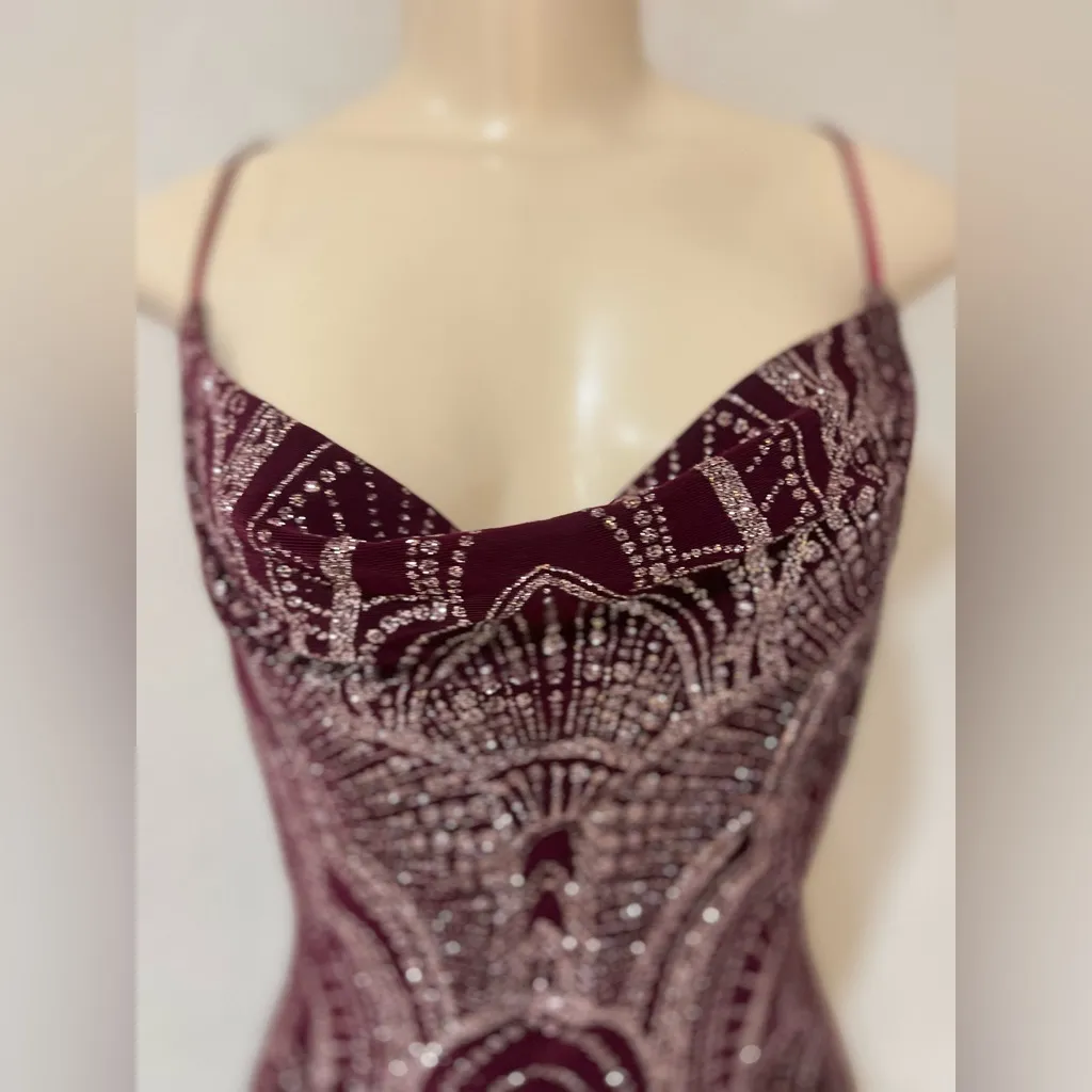 Jump Apparel Juniors , women’s size small Wine color Dress stunning! - Image 4
