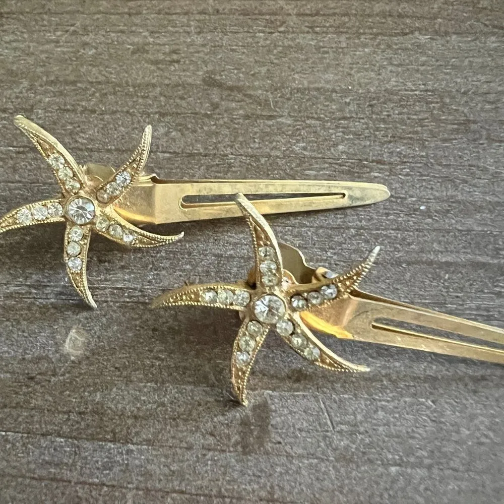Vintage Star gold tone rhinestone Made in Japan hair clips - Image 2