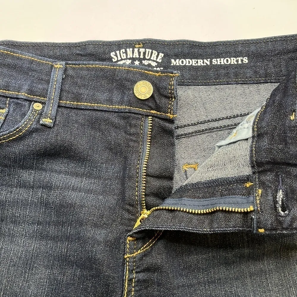 Signature By Levi Strauss Modern Shorts Mid Rise Size 8 - Image 16