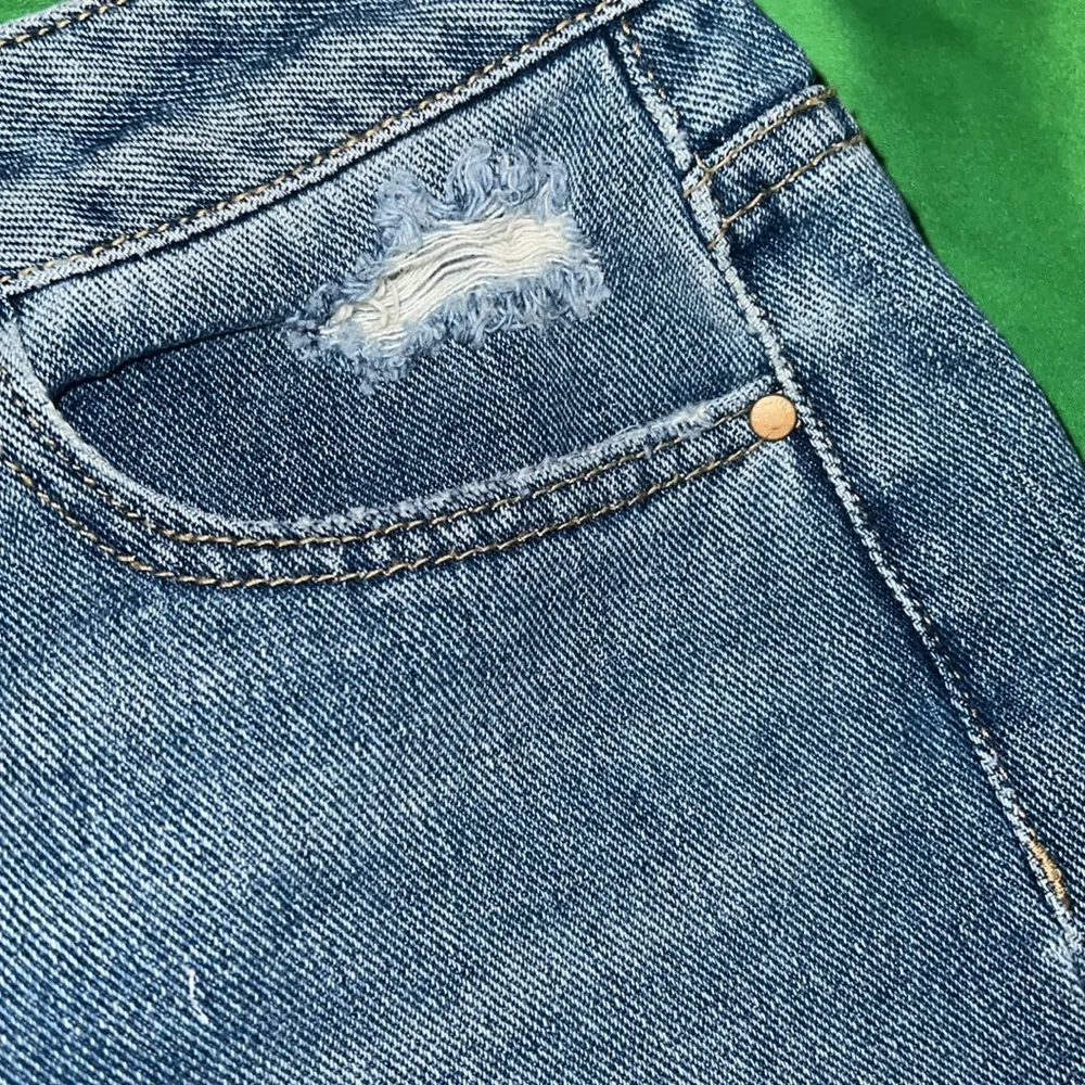 Pacsun 100% Cotton Distressed Denim Blue Women's Shorts size 25 - Image 9