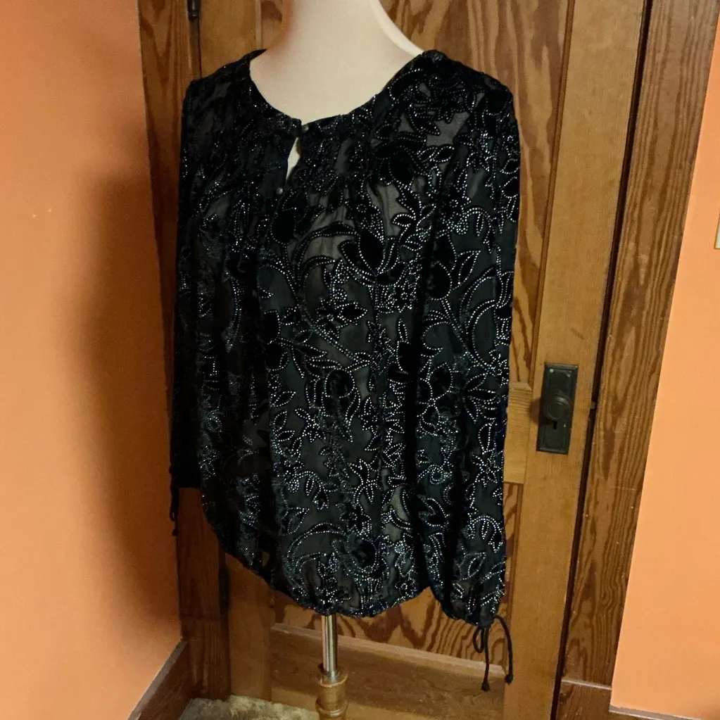 Lucky brand black shimmery dressy blouse - Image 7