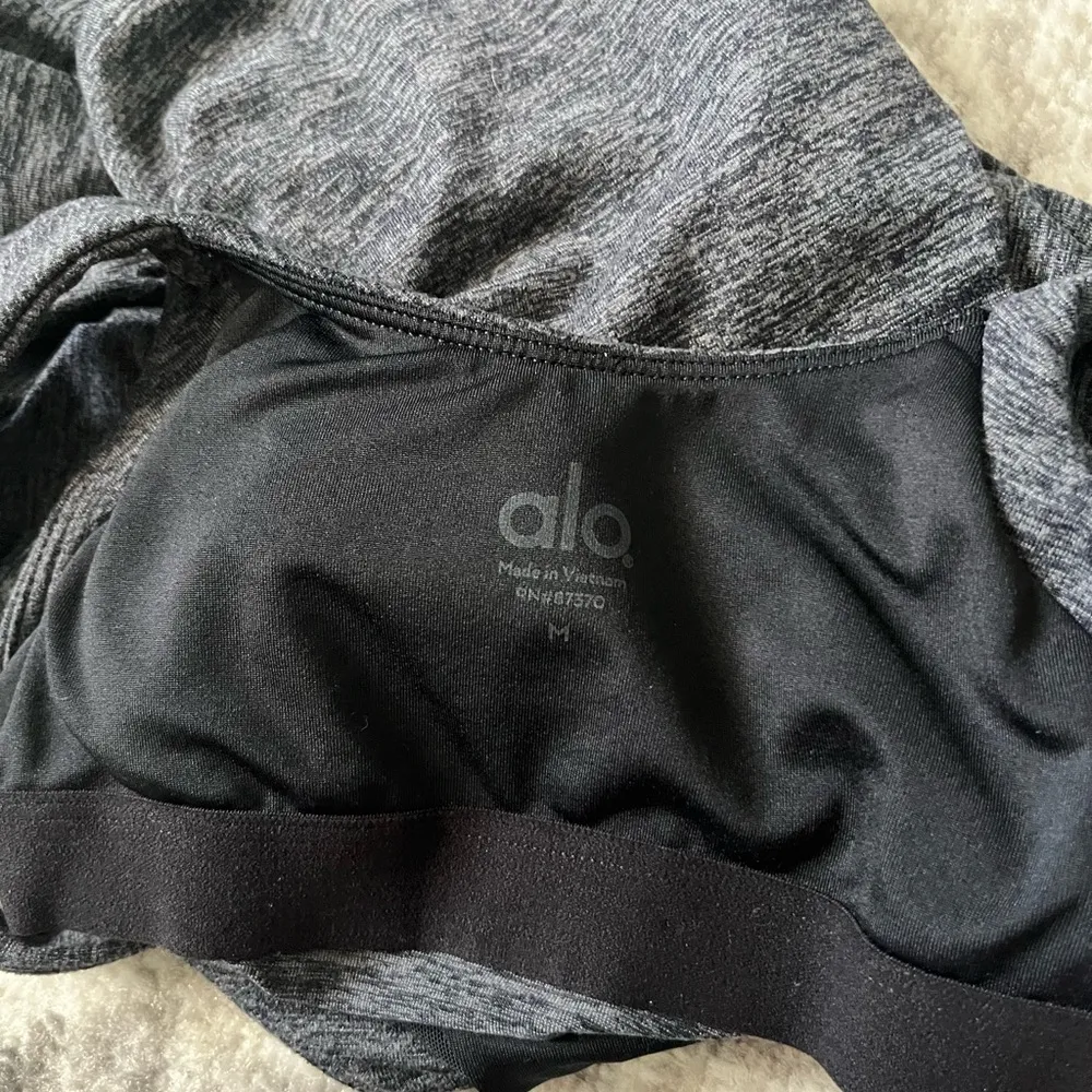 Alo Yoga Alosoft Complete Tank - Image 4