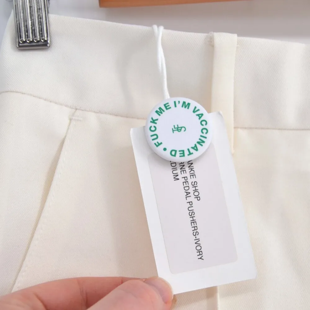 NEW Frankie Shop Bryne Pedal Pushovers Ivory Women's M Knee Length Chino Shorts White Size M - Image 5