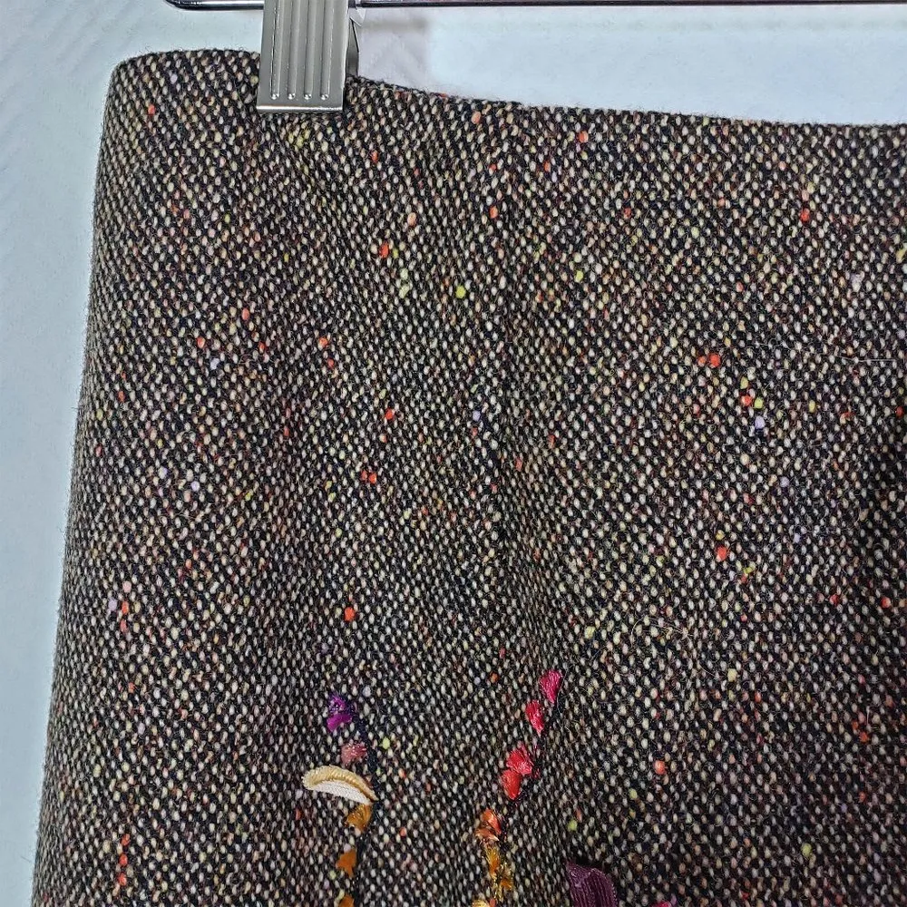 Vintage KENZO JUNGLE Size 8 Brown, Pink Tweed Wool Blend Embroidered Skirt Brown - Image 9