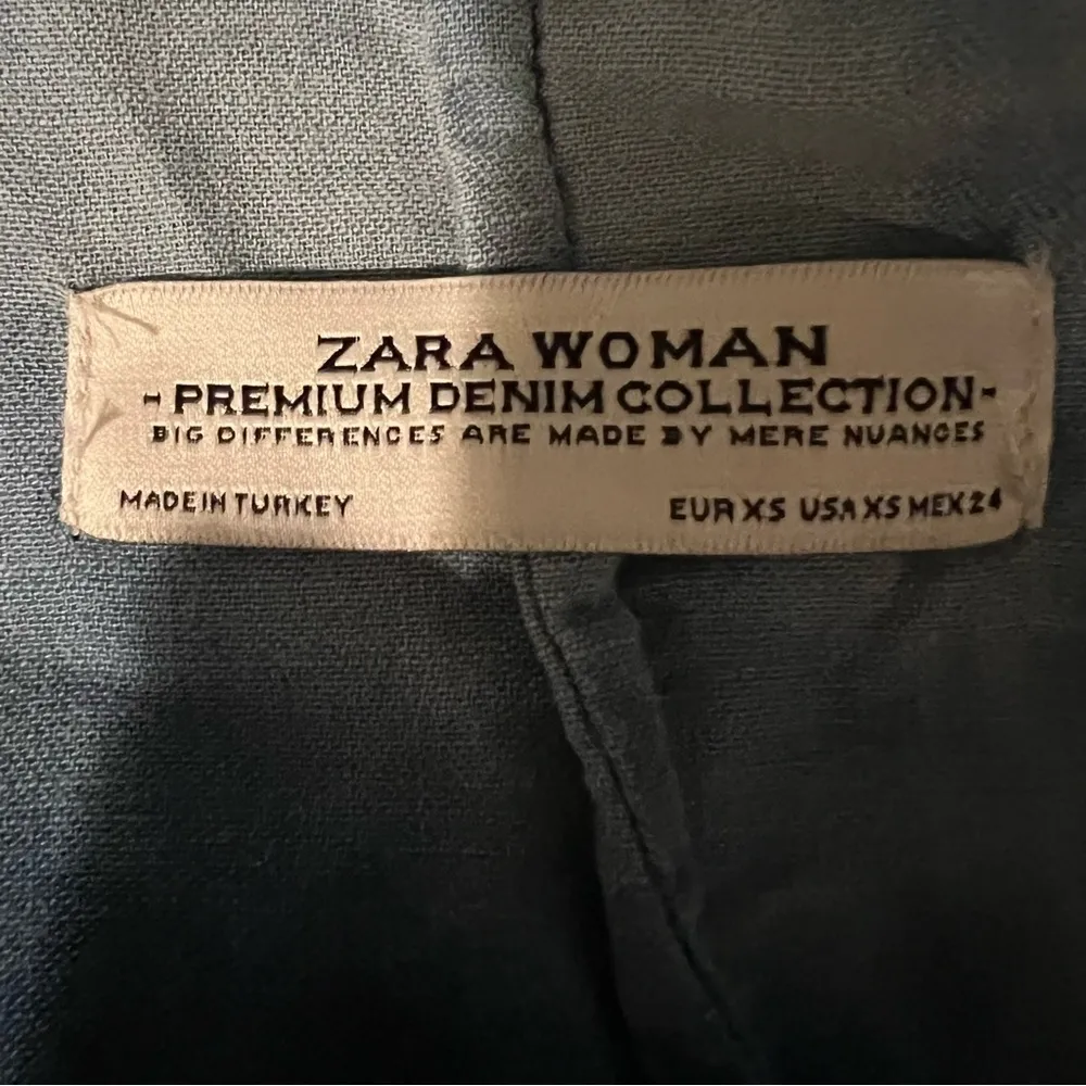 Zara Blue Chambray Tie Dye Raw Hem Shirt Top XS - Image 17