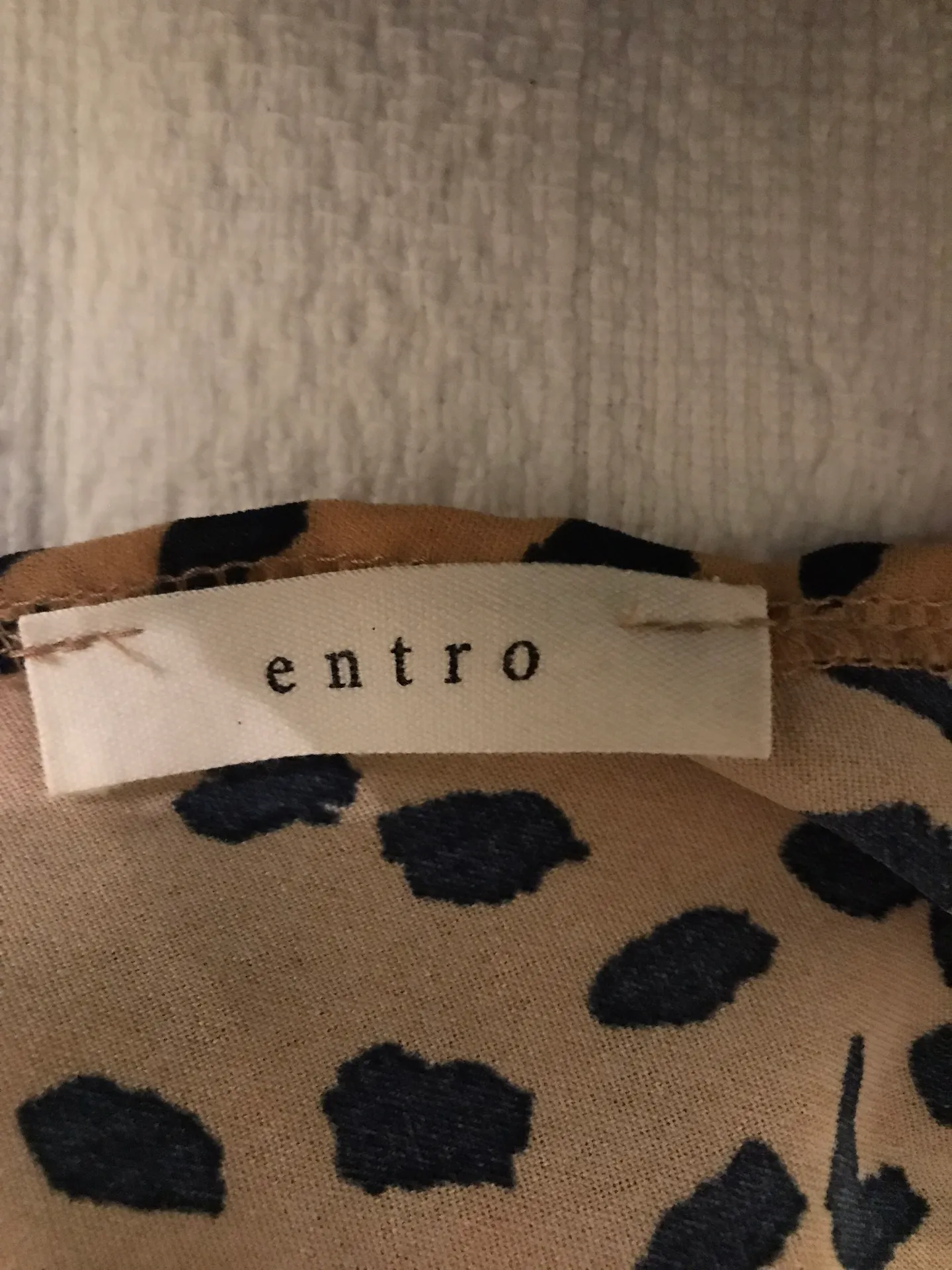 Entro Ruffle Tank - Image 4