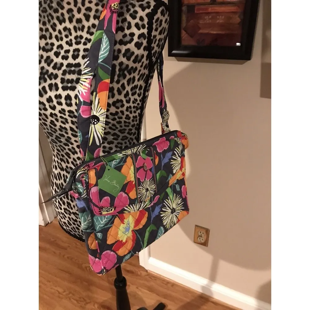 hipster Jazzy Blooms Gray Floral Zip & Flap Adjustable Strap tablet - Image 7