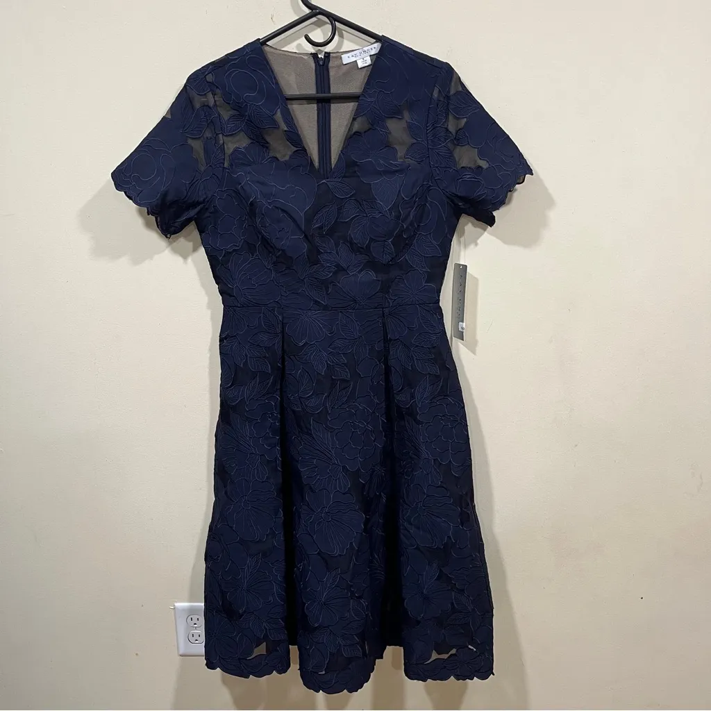 NWT Kay Unger Luna Embroidered Midi Dress color midnight blue size 6 - Image 4