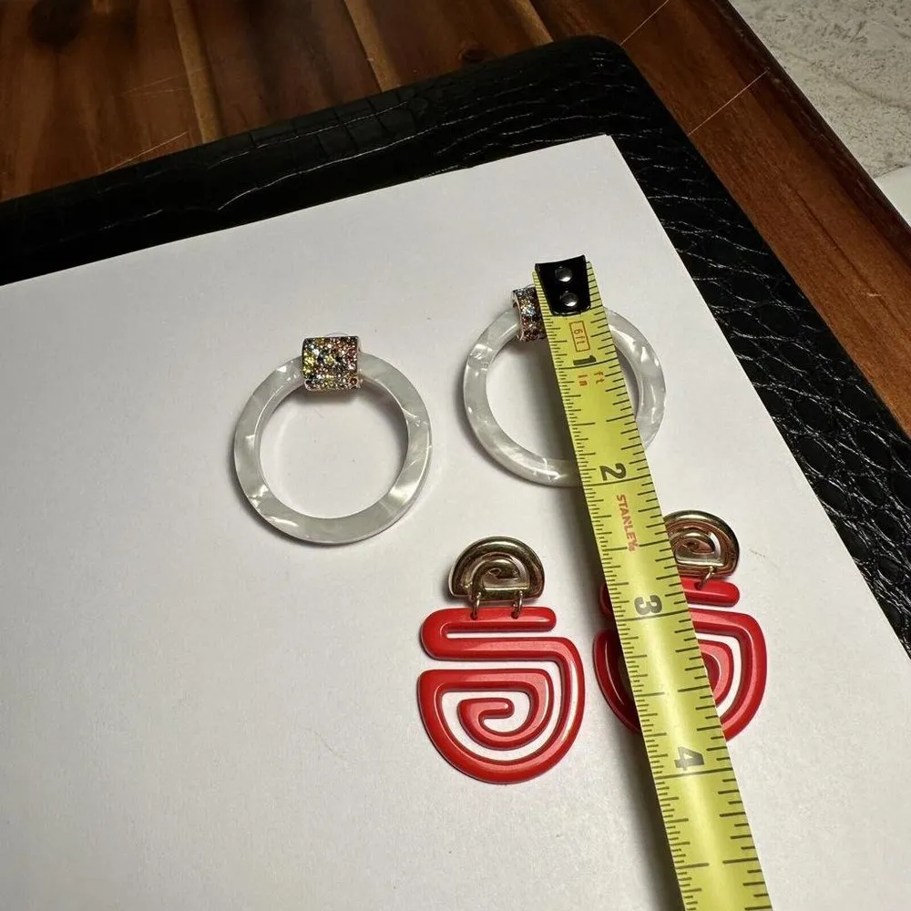 Lot Of 2 Statement Gold Tone Earrings / 2 Avon / 1 Sugar fix - Image 9