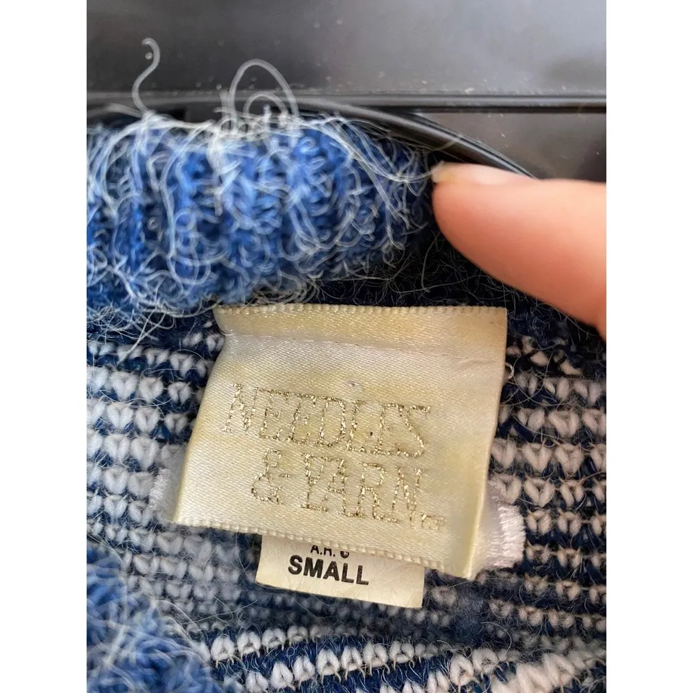 Vintage teddy bear blue white sweater oversized small 80s 90s 1980s 1990s - Image 3