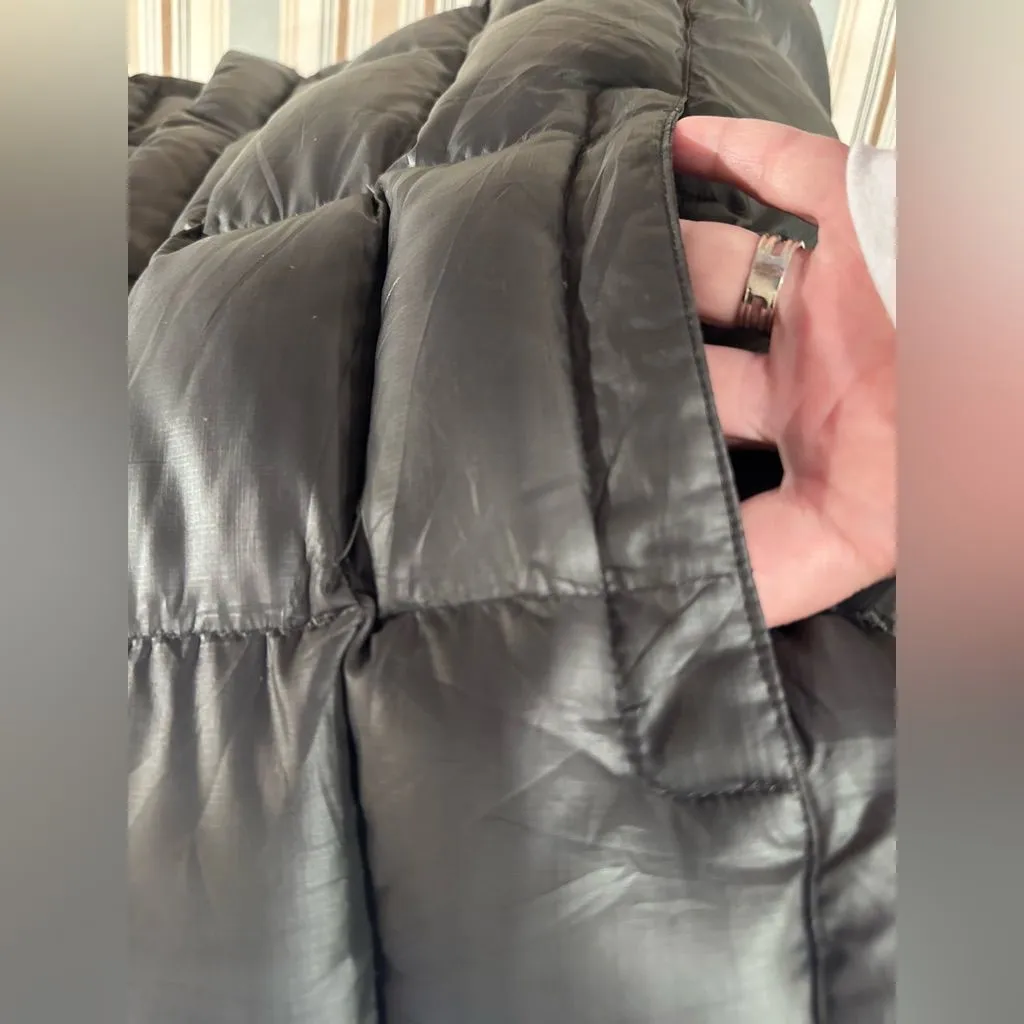 The North Face Charcoal Puffer Jacket - Image 7