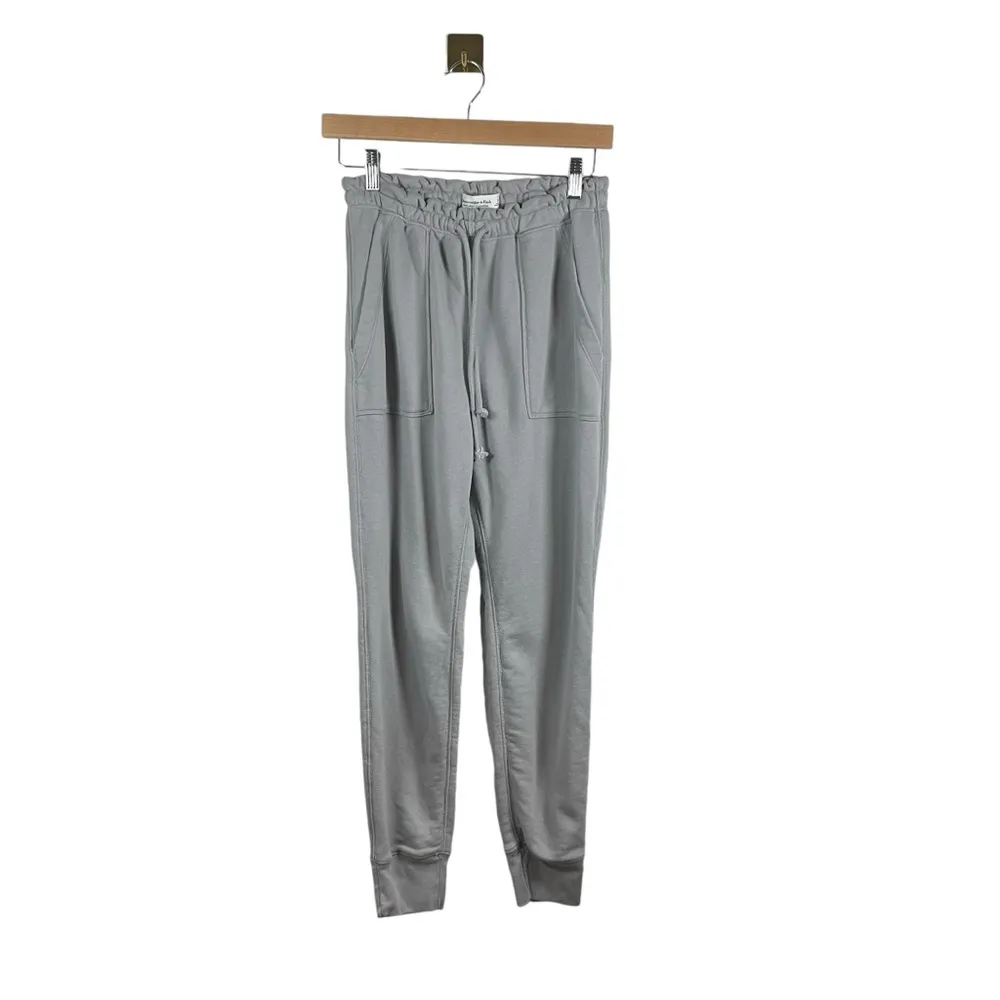 Abercrombie & Fitch Soft AF Tapered Joggers in Grey Size S - Image 3