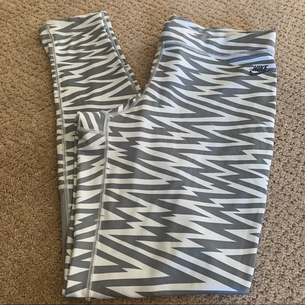 Nike Allover Print Athletic Running Leggings M - Image 3