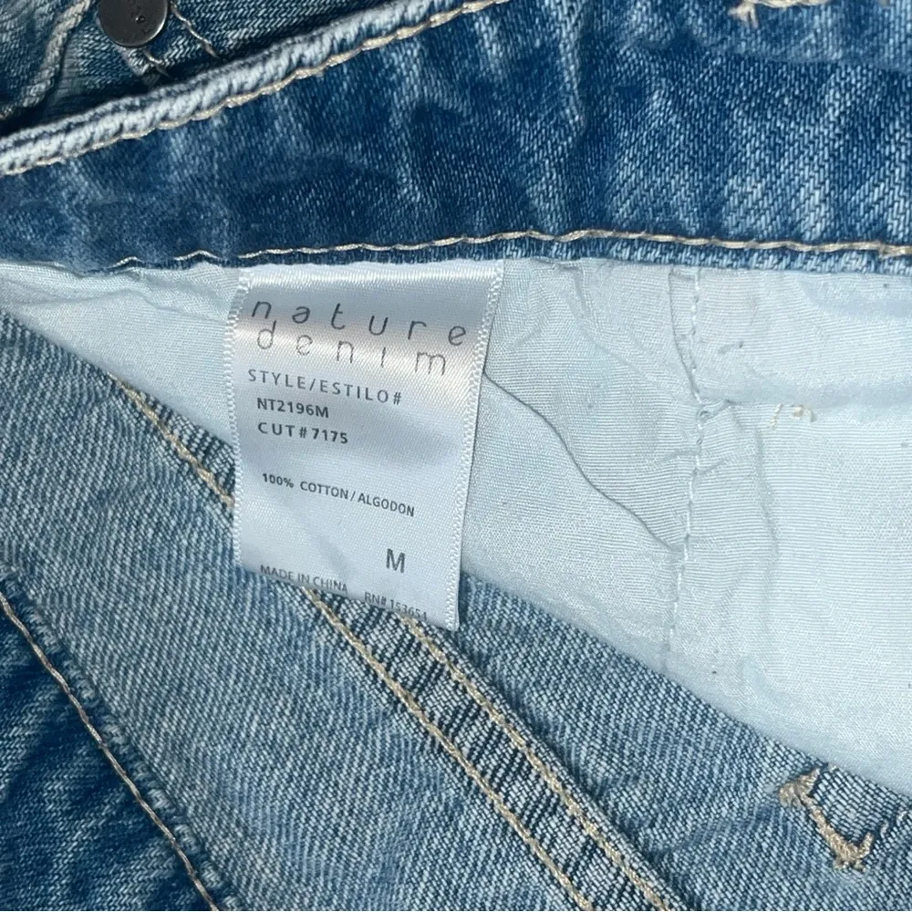 Distressed button fly High waist Natural Denim blue Jean Shorts size medium - Image 3