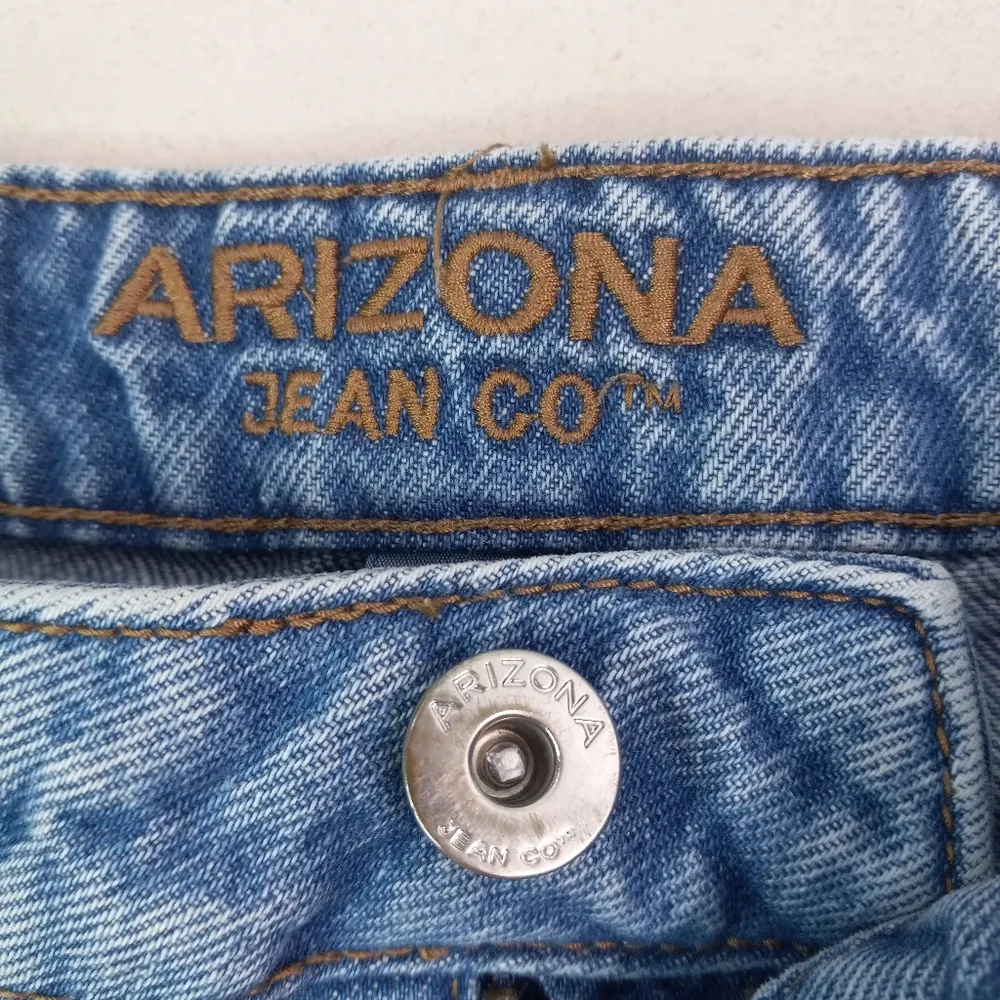 Arizona 5 27 Distressed Cotton Raw Hem Denim Jeans Shorts - Image 3