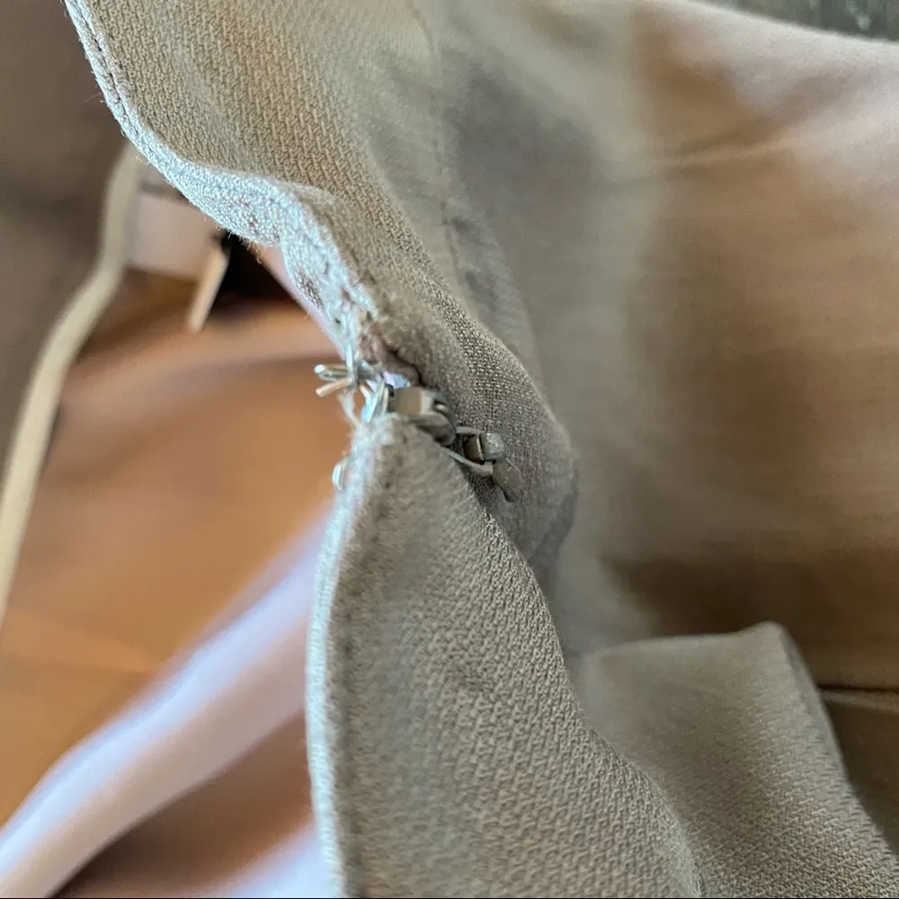 Sine Tailored Curved Pleated Front Skirt Size 2 - Image 8