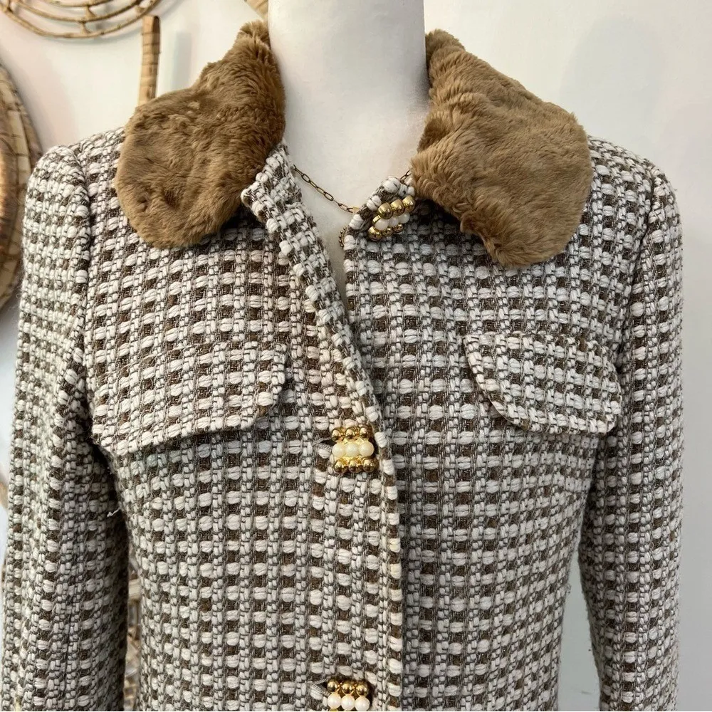 Trina Turk Tweed Wool Coat Faux Fur Collar w/ Vintage Buttons Pink Lining 10 - Image 3