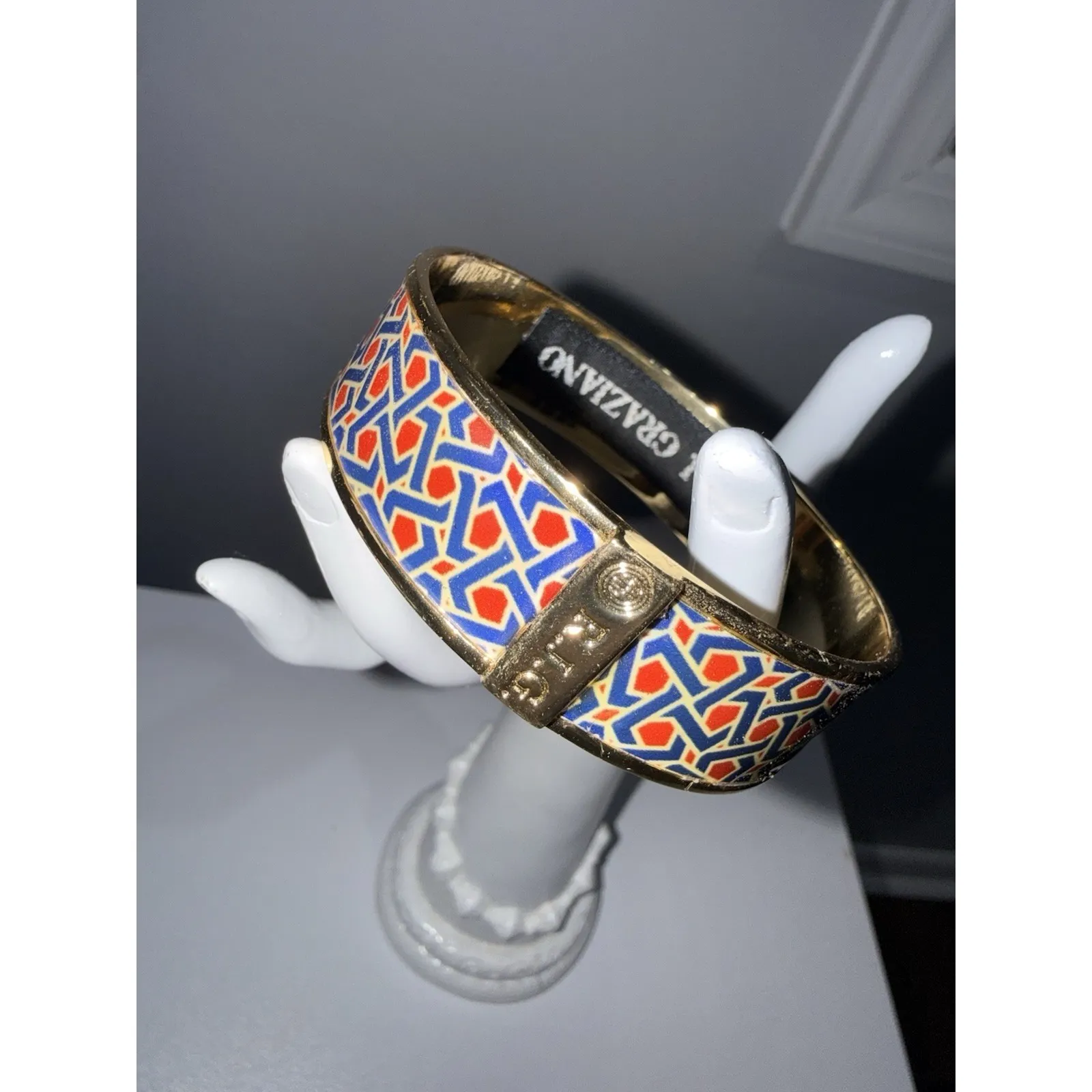 R J Graziano RARE Signed Fabric Label Bracelet Bangle BLUE RED GOLD 8" Black - Image 5