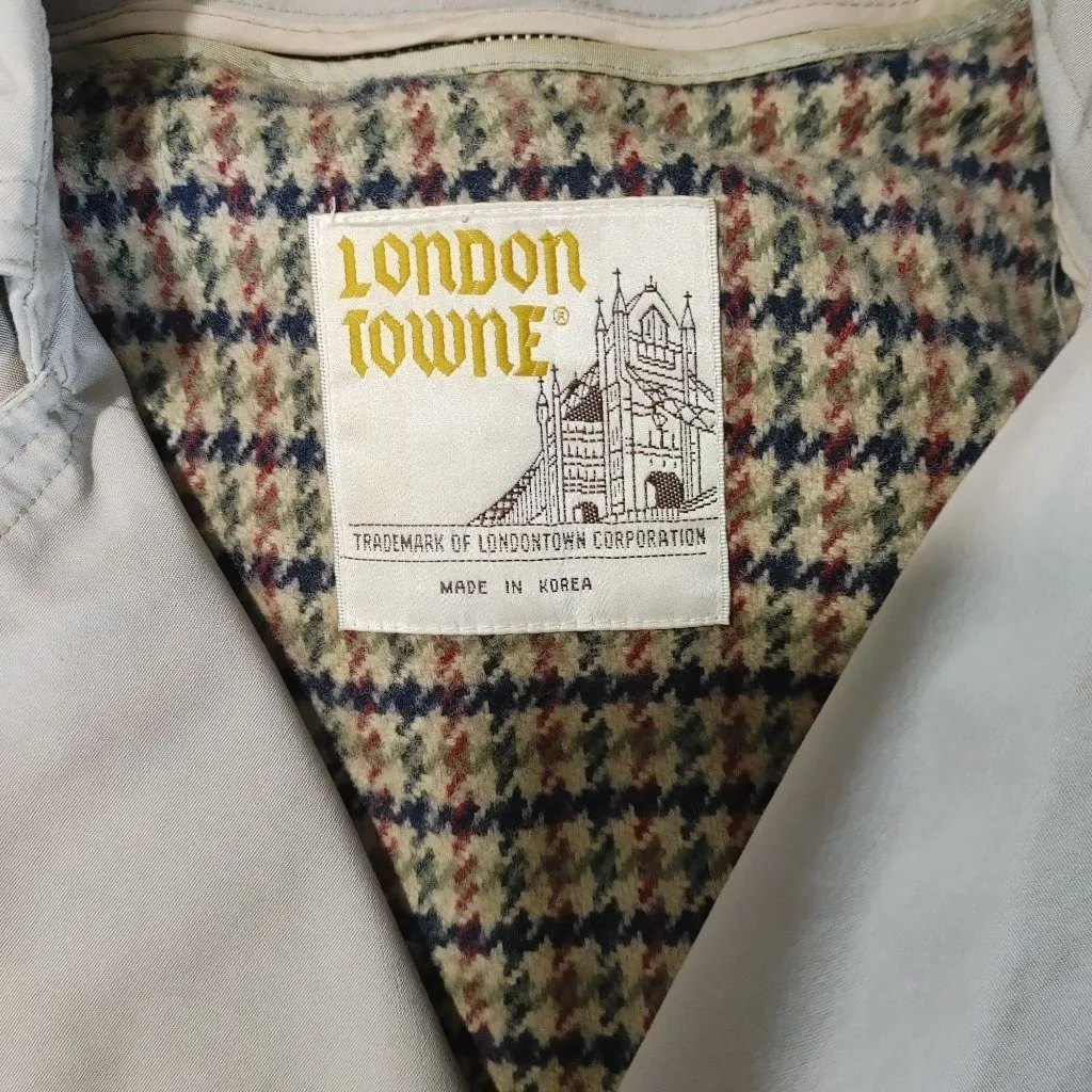 London Towne Beige Trench Coat Jacket Size 6 Vintage Plaid Liner Belt Scarf Tan - Image 3