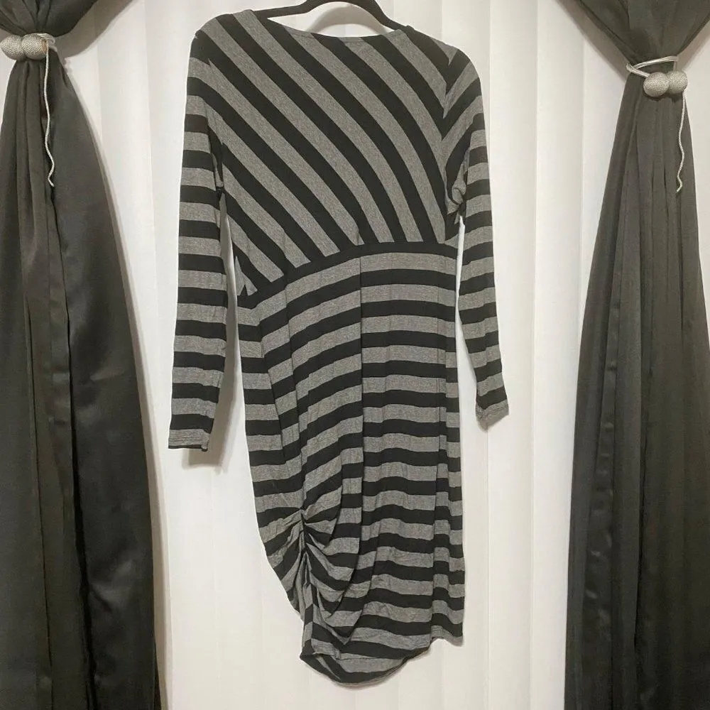 A pea in a pod maternity black/grey striped long sleeve dress style blouse - Image 5