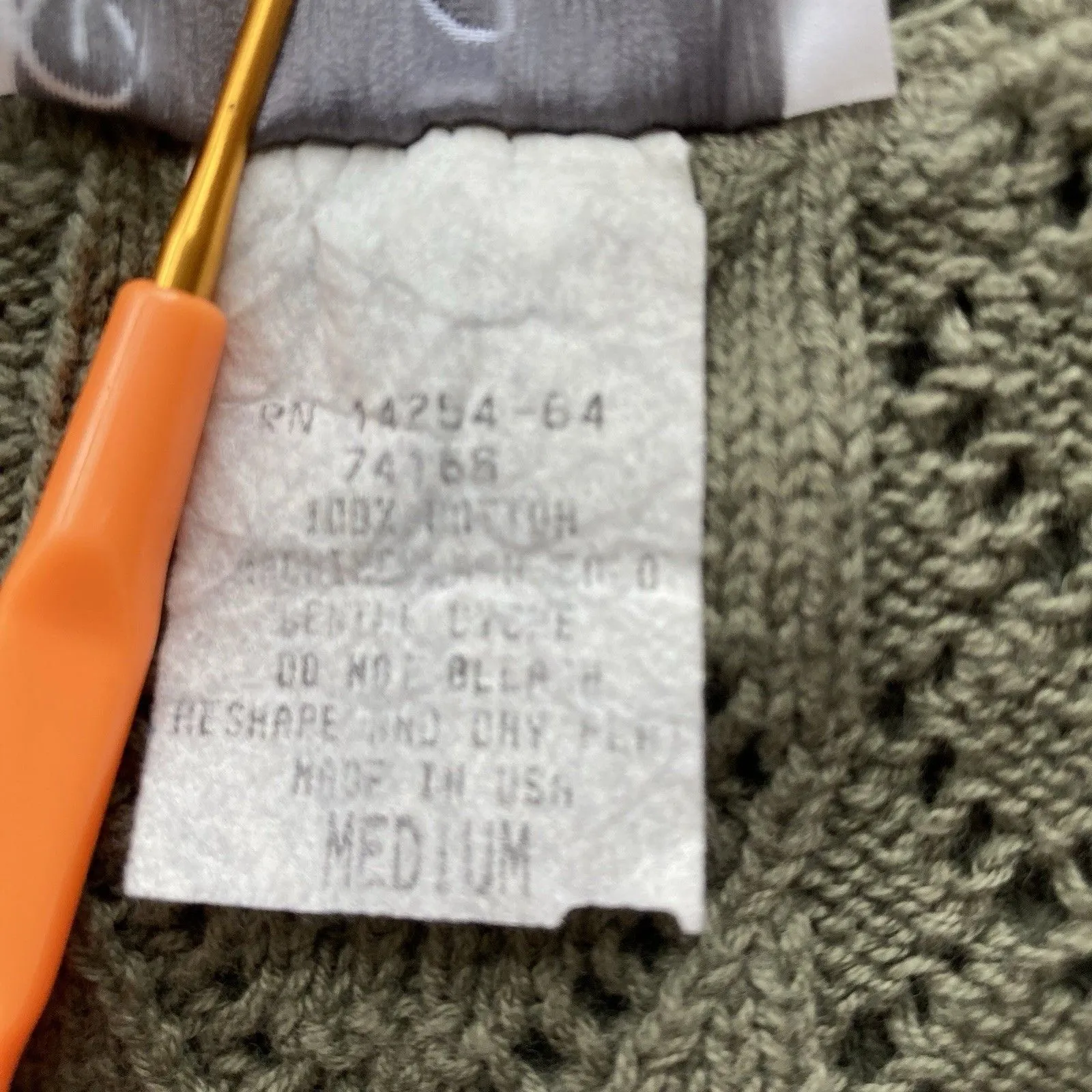 Vintage Pierre Cardin Crochet Vest Sz M Boho Cottagecore Neutral Khaki Green USA - Image 11