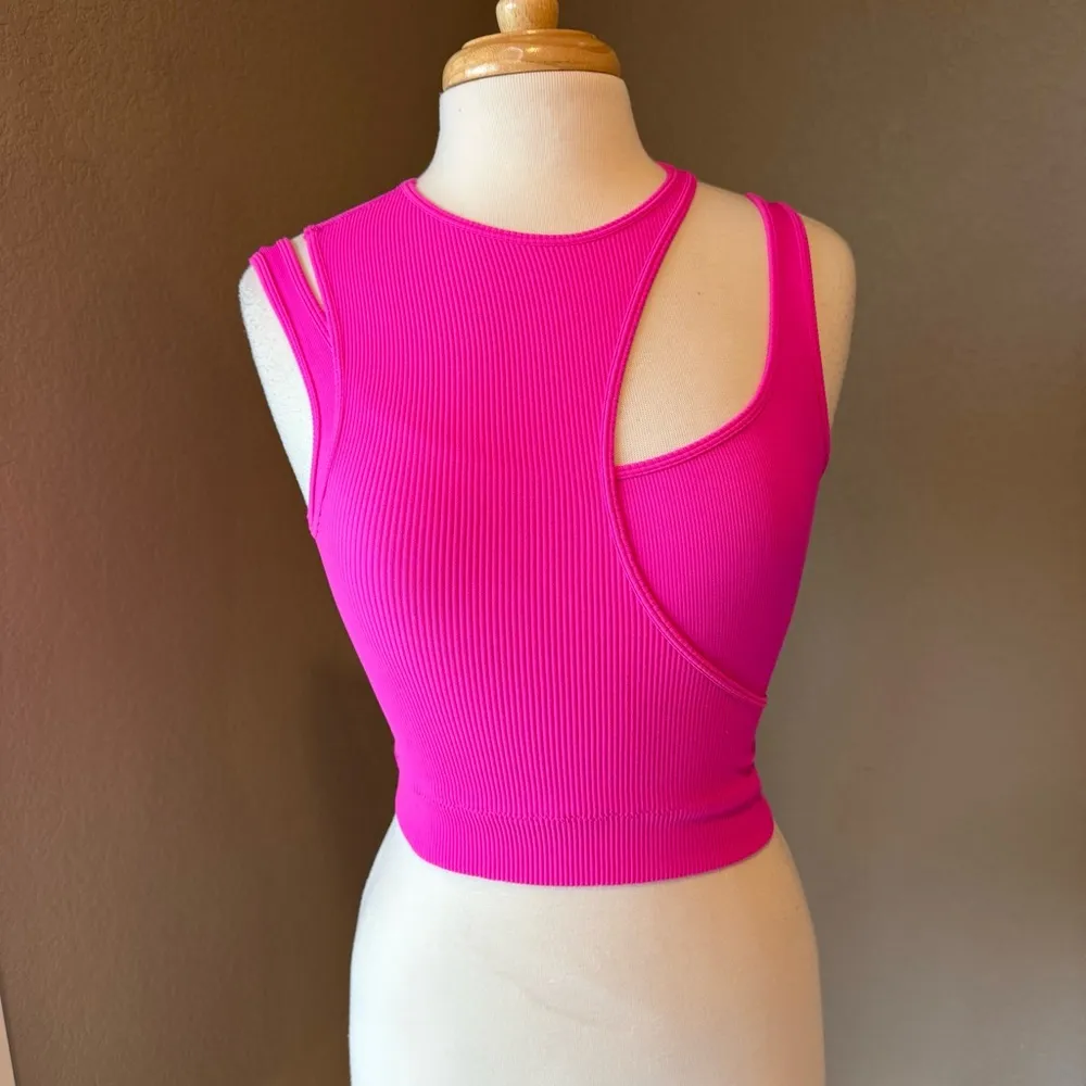 Hot Pink Cutout Ribbed Tank Top - Image 2