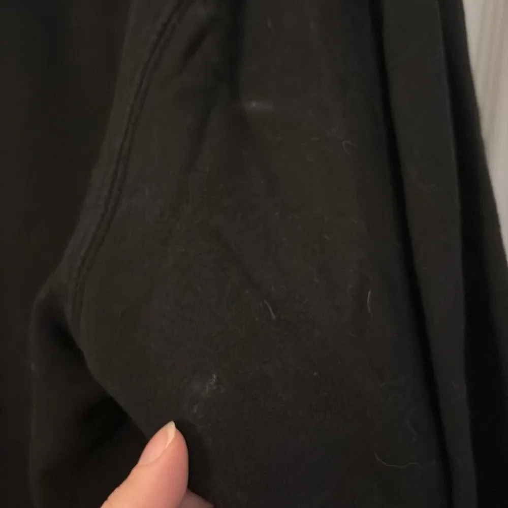 Harry Styles Hoodie Size Large "Love On Tour" Bunny Black Hooded Sweatshirt - Image 6