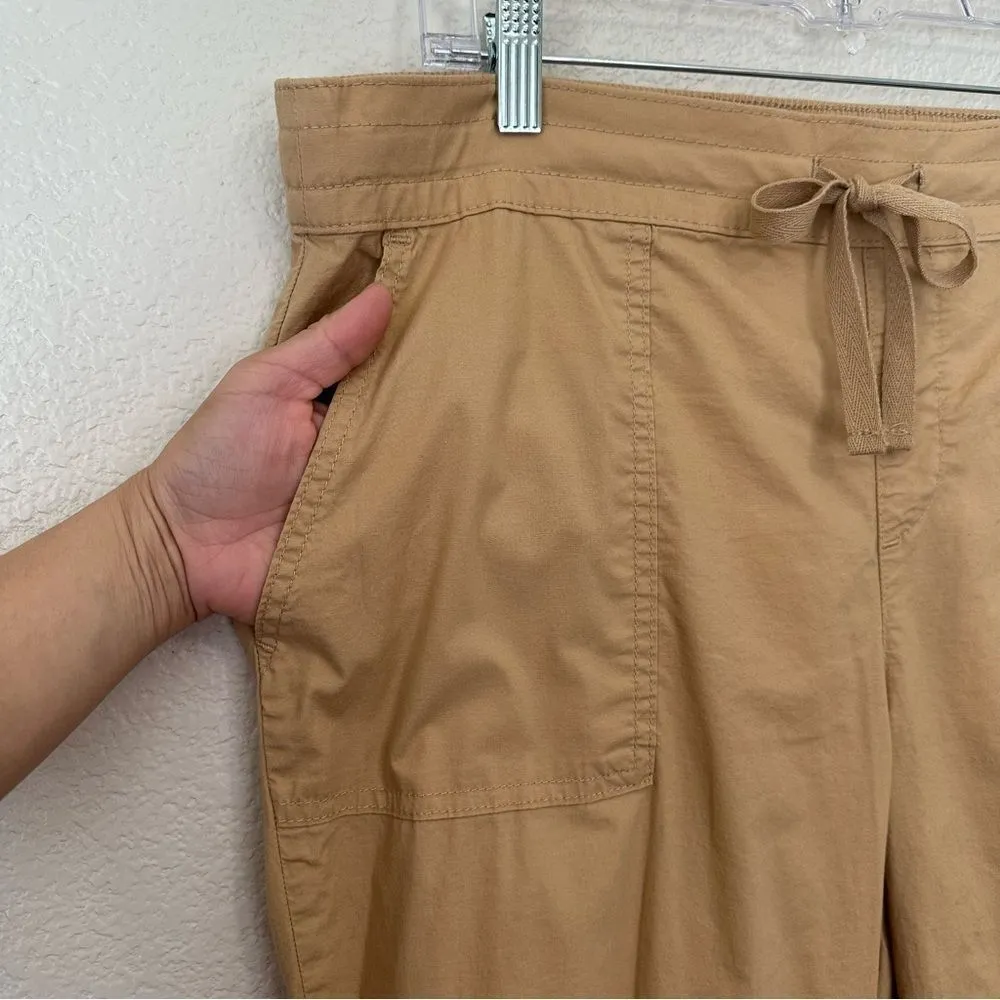 Torrid Straight Stretch Poplin Mid-Rise Tie-Front Pull On Pants - Image 6