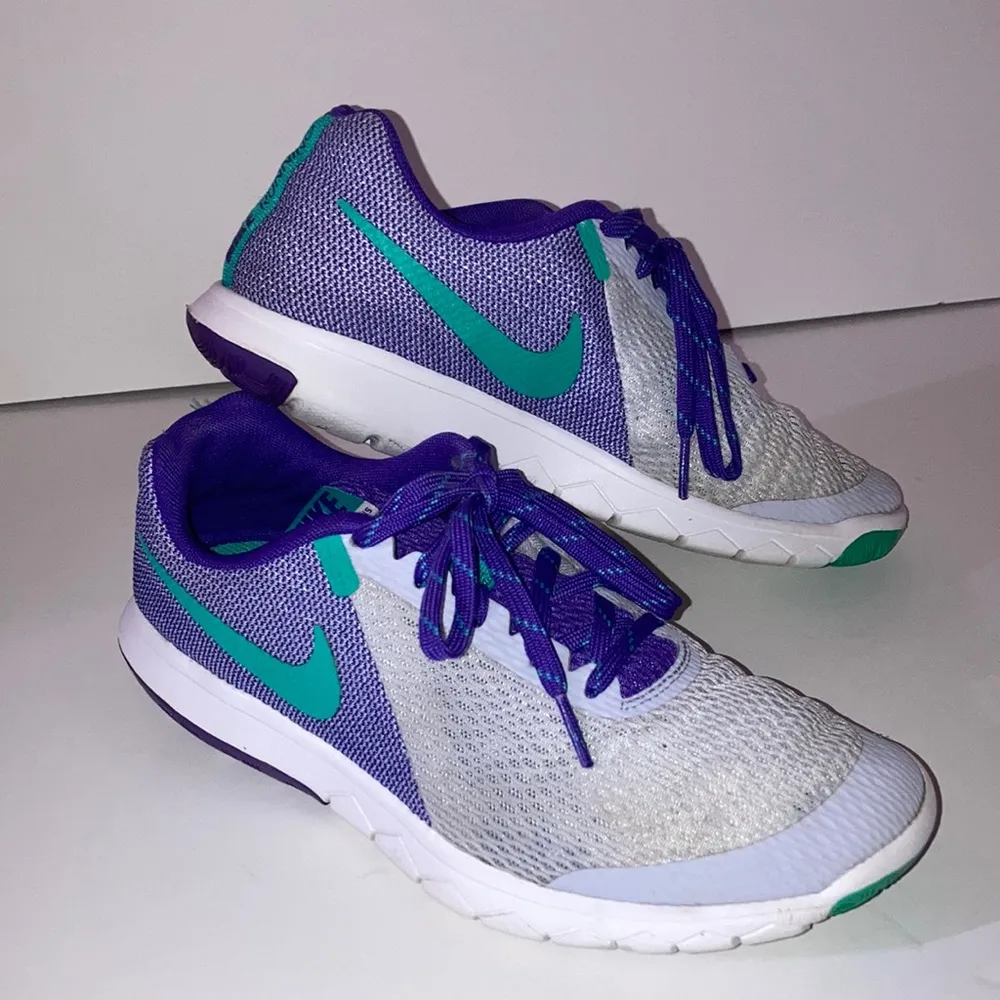 Nike Flex Experience RN 5 Women's Gray Running Shoes 844729-500 Women’s Size 8.5 - Image 3