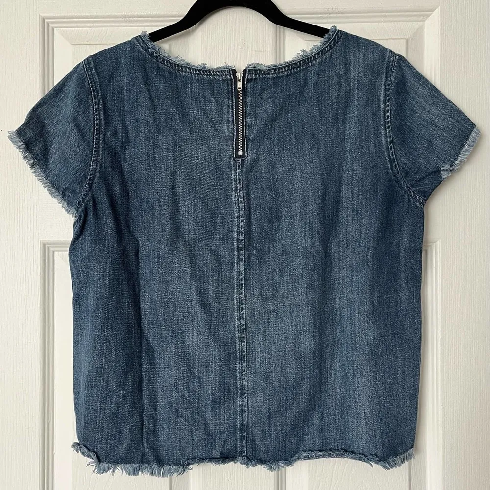 Cloth & Stone Raw Hem Denim Shirt - Size L - Image 4
