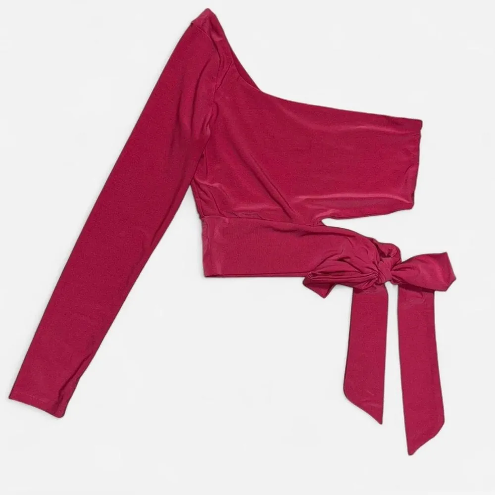 One-Shoulder Cut Out Crop Top With Bow | Pink | Size Medium - Image 3
