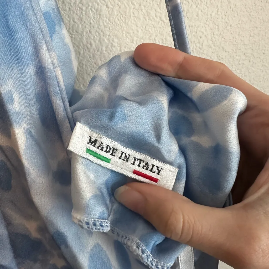 Elegant Blue Floral Maxi Dress - Image 4