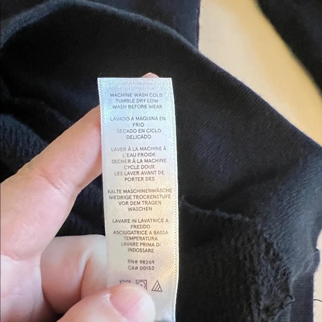 Yellowcake Sequined Sweatshirt Black Size Medium - Image 8