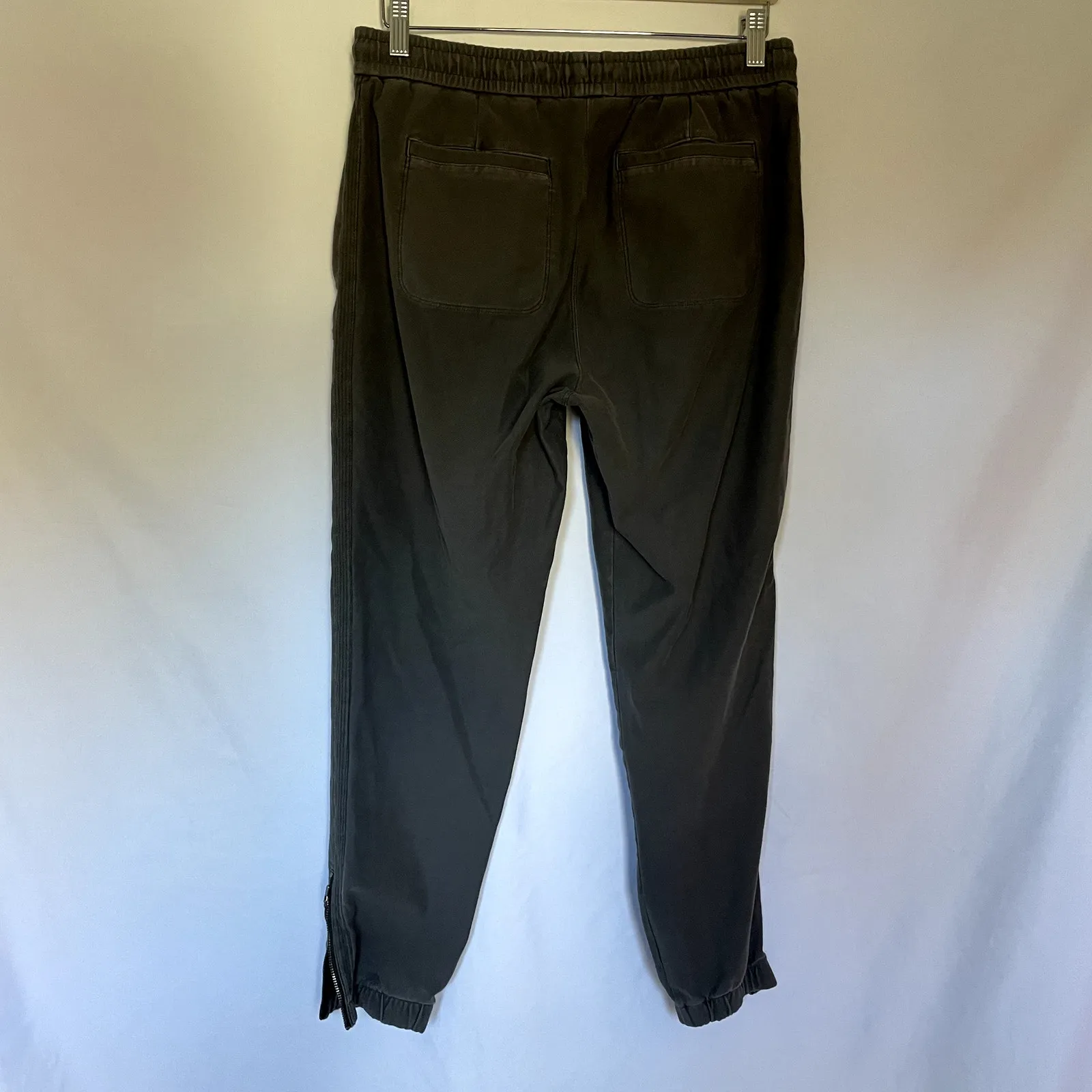 Athleta dark gray sweatpants zip pockets drawstring elastic waist women's 10 - Image 6