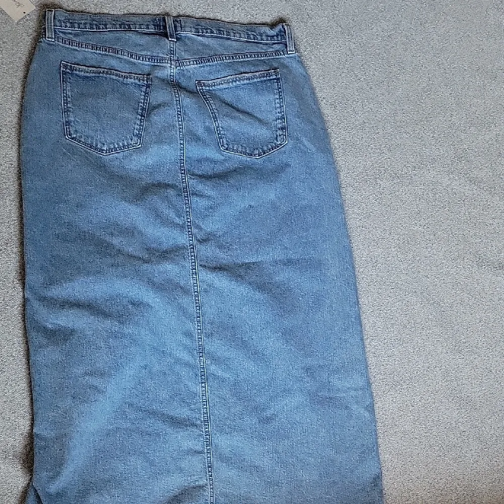 Universal Thread Blue Skirt  Máxi Size 16 - Image 5