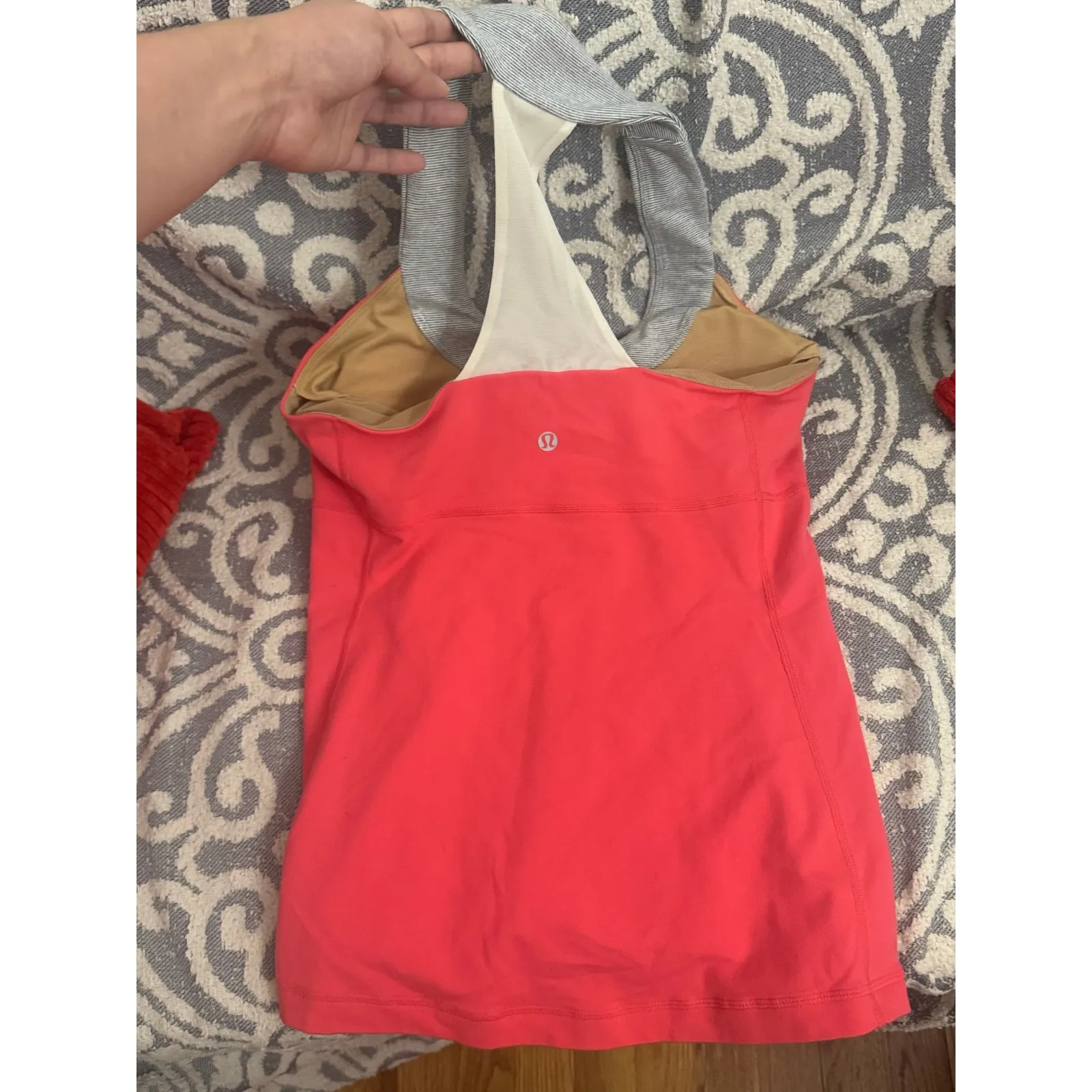 Lululemon Size 8 Round Neck Tank Top Activewear Racerback built in sports bra Pink - Image 4