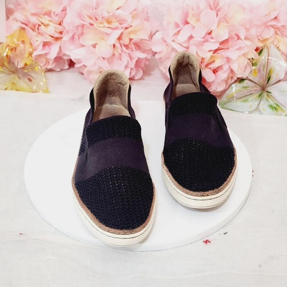 UGG Women's Alameda Sammy Slip On light Weight Casual Shoe Size: 9 - Image 10