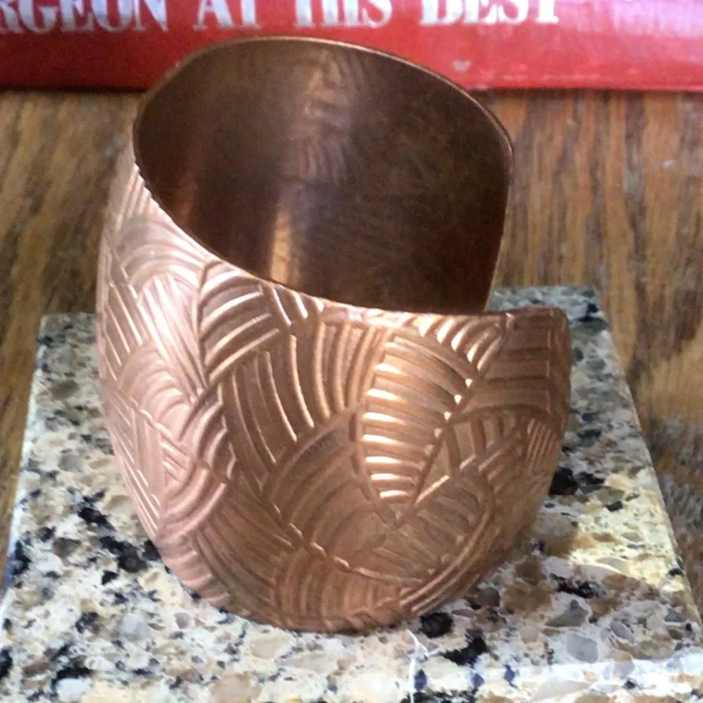 Copper tone Palm Print embossed Cuff Bracelet OSFM Pink - Image 4